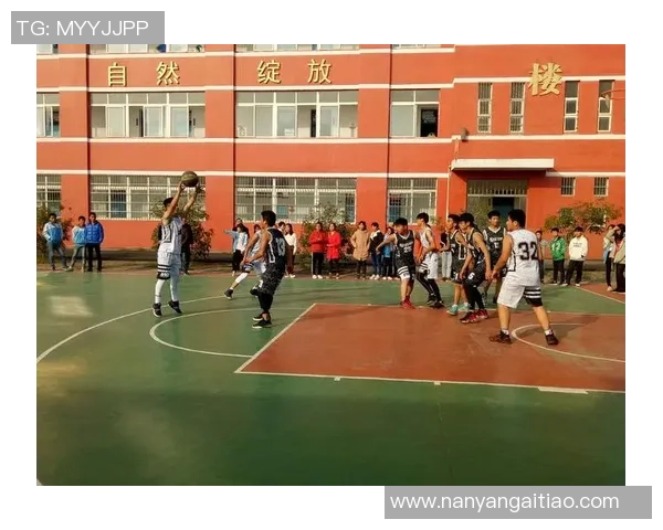 日本足球明星手机壁纸精选展现球场魅力与青春风采的视觉盛宴